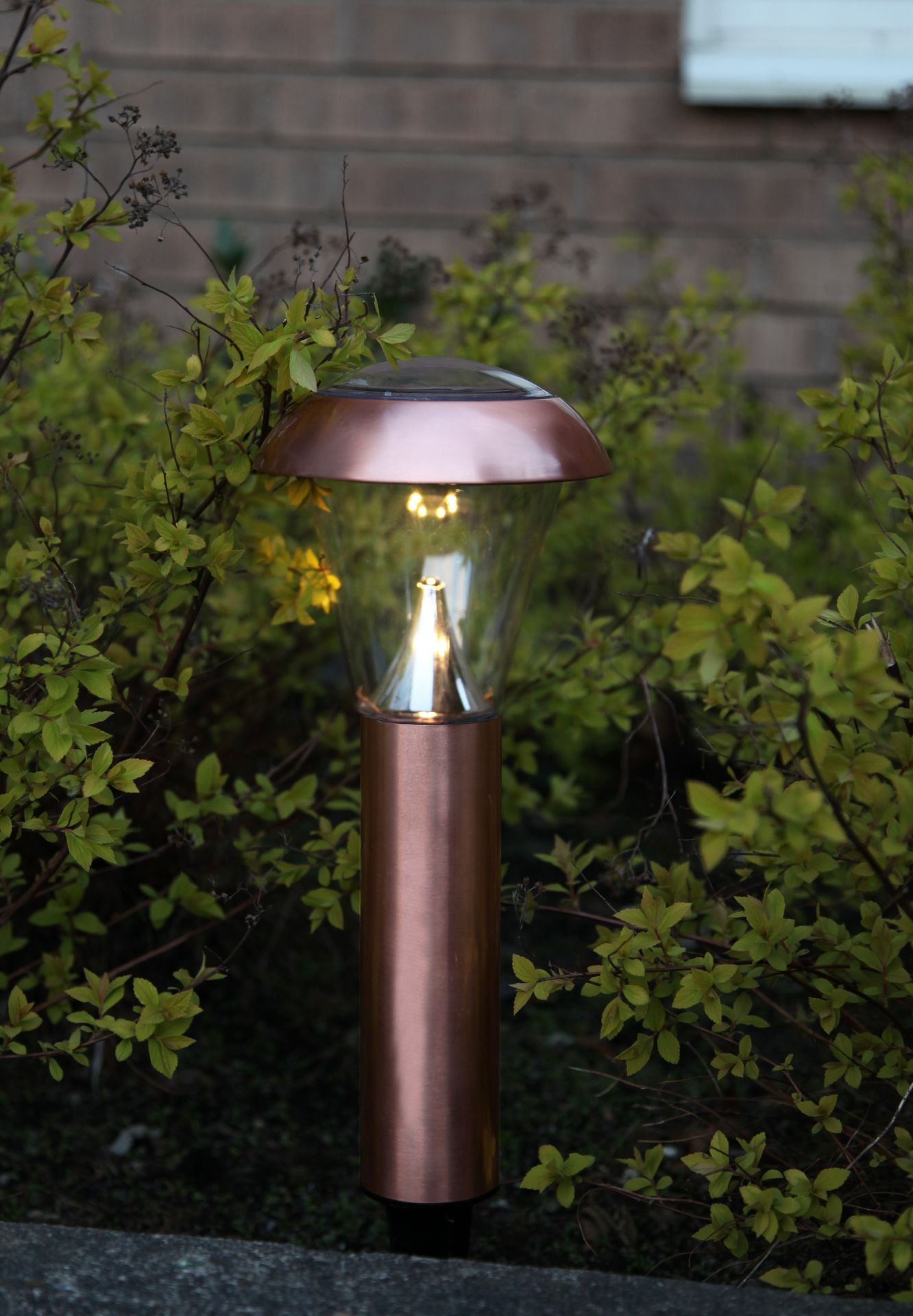 Záhradné svetlo na solárne napájanie Bollard Napoli Copper | Bella Rose